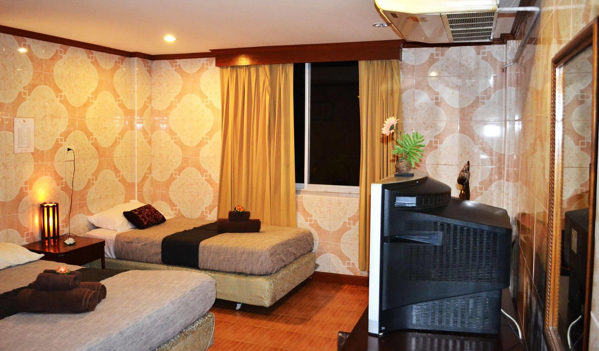 Welcome Marina Jomtien Beach Buitenkant foto